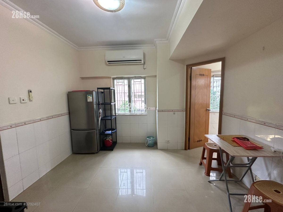 华都楼 租盘 2 房 , 1 浴室 363 平方尺