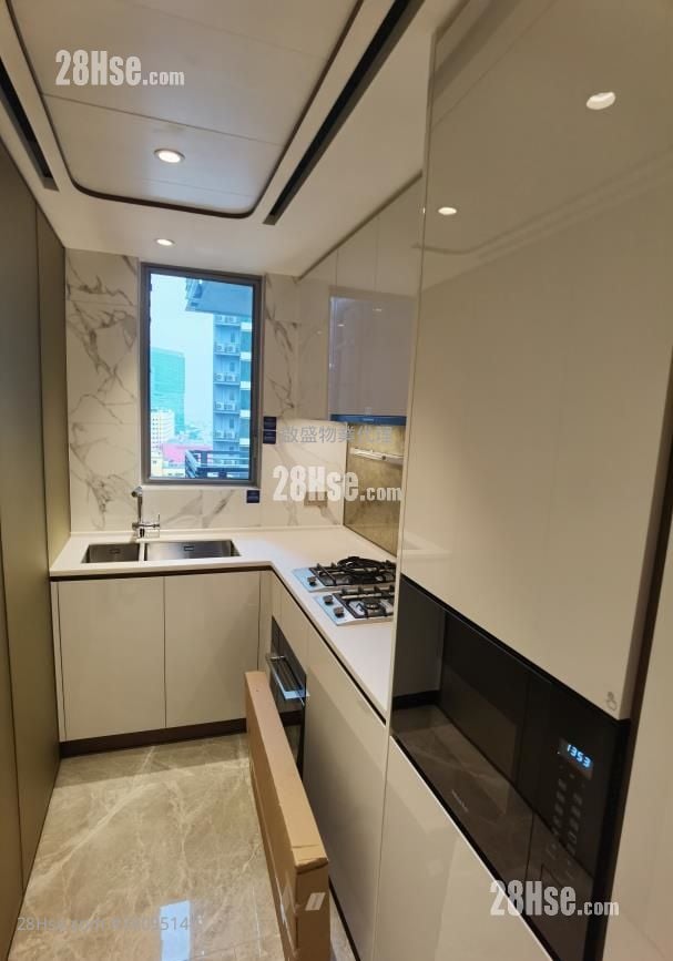 Monaco 租盘 3 房 , 1 浴室 678 平方尺