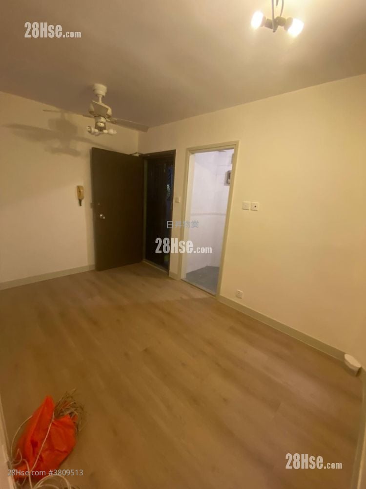 Shaukeiwan Plaza Rental 2 Bedrooms , 1 Bathroom 344 ft²