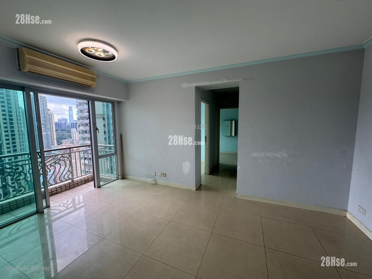 Sky Tower Sell 2 Bedrooms , 1 Bathroom 539 ft²