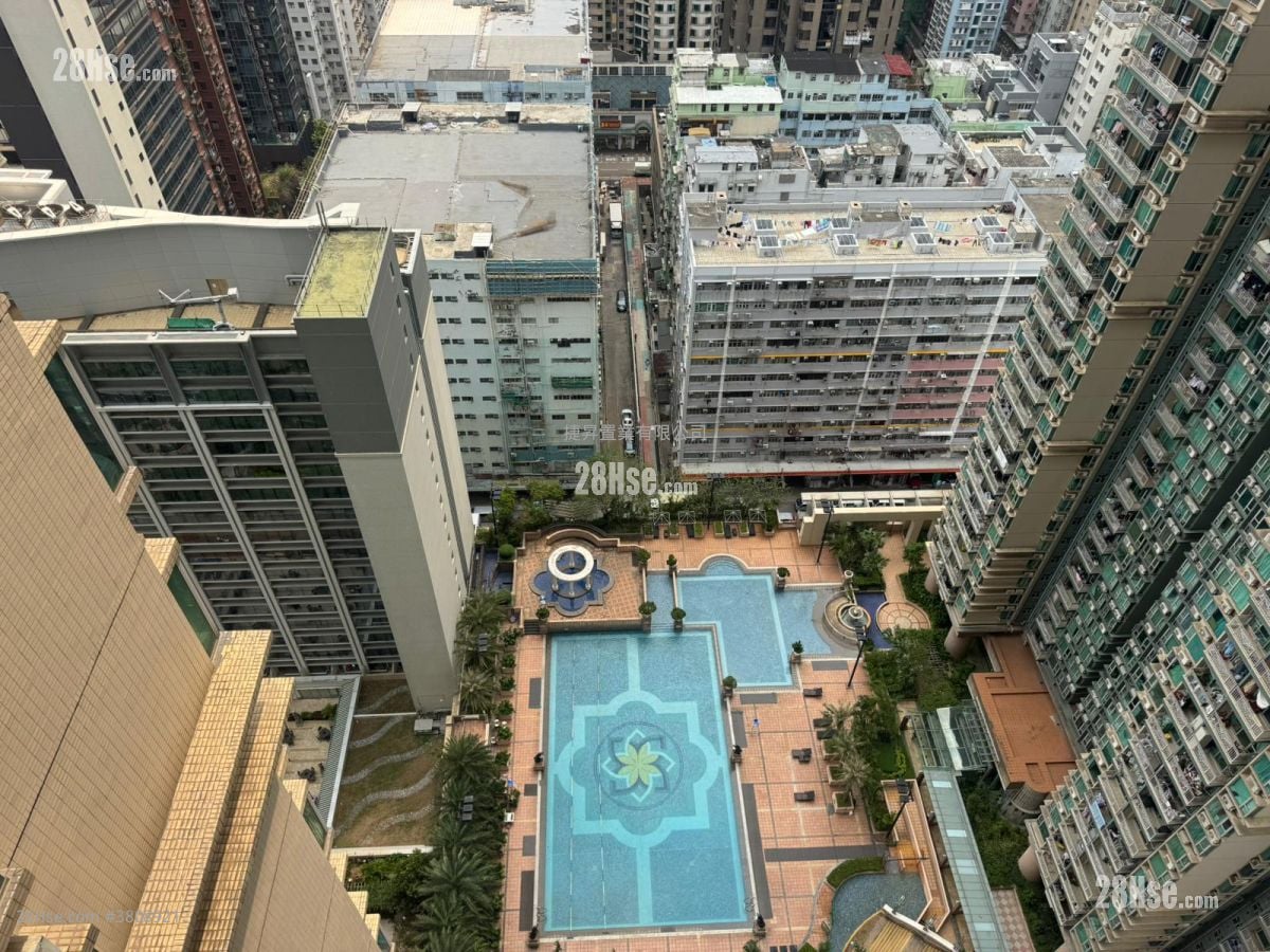 Sky Tower Sell 2 Bedrooms , 1 Bathroom 539 ft²