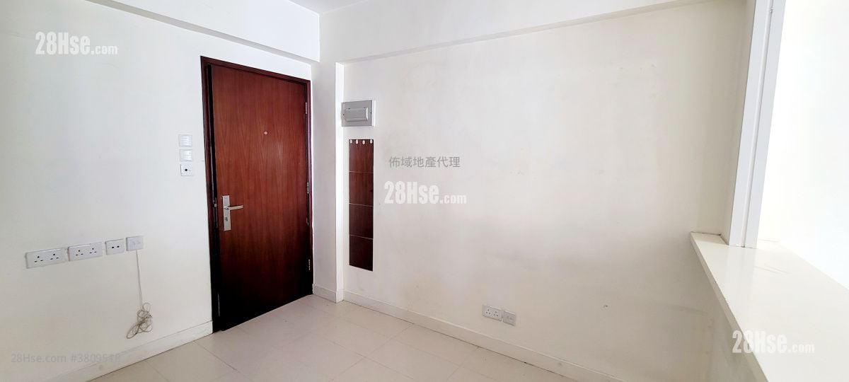 荷李活道80號 租盤 1 房 , 1 浴室 245 平方呎