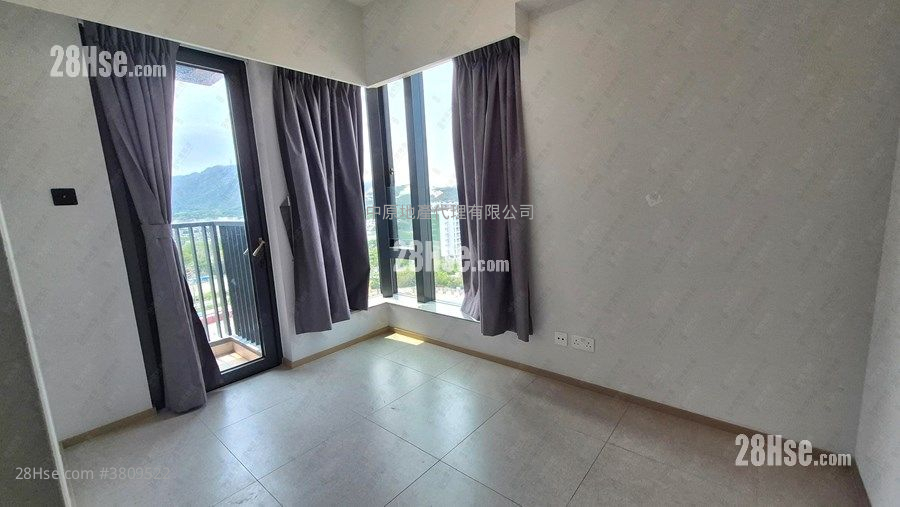 Atrium House Sell 3 Bedrooms 577 ft²