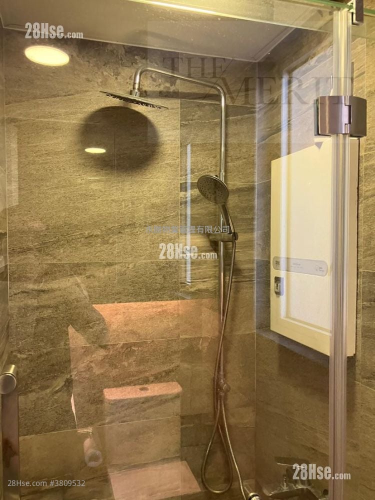 君临天下 租盘 751 平方尺