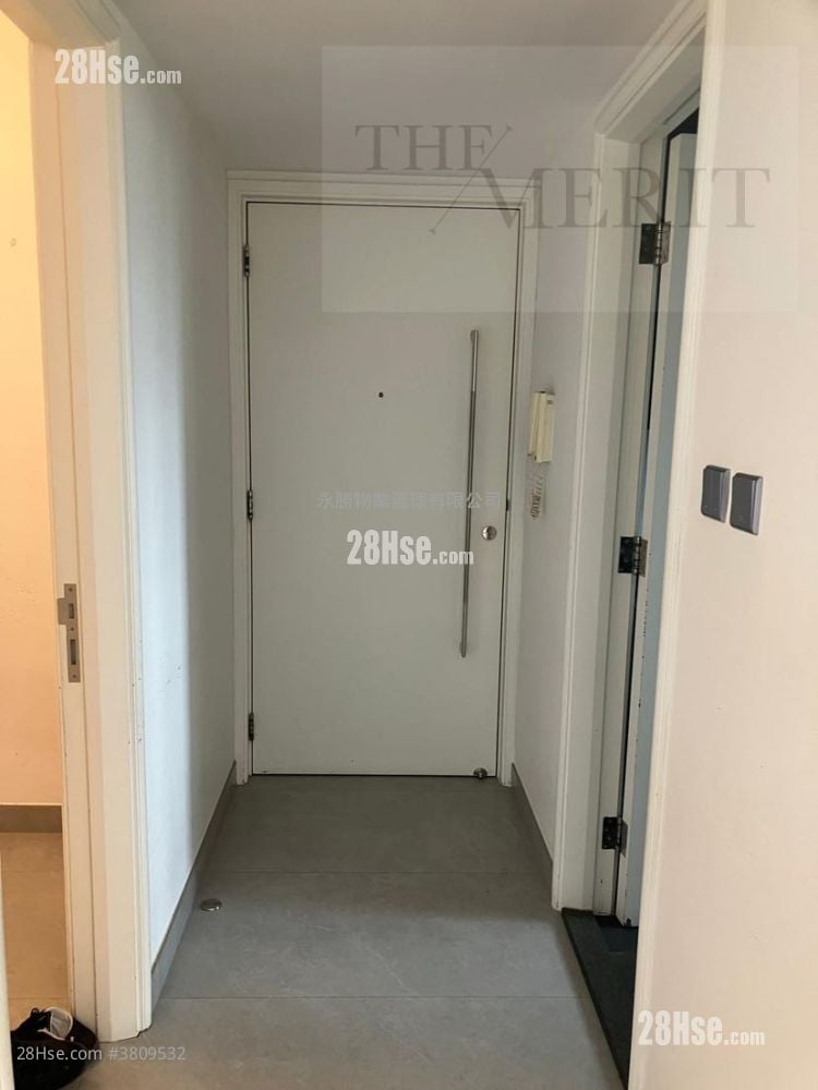 君临天下 租盘 751 平方尺