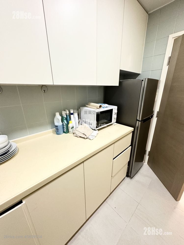 荷李活華庭 租盤 3 房 , 2 浴室 756 平方呎