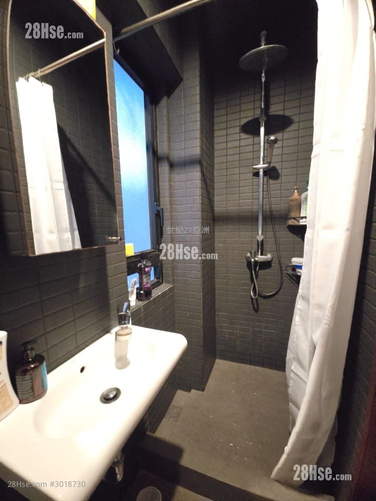宏基大厦 租盘 2 房 , 1 浴室 610 平方尺