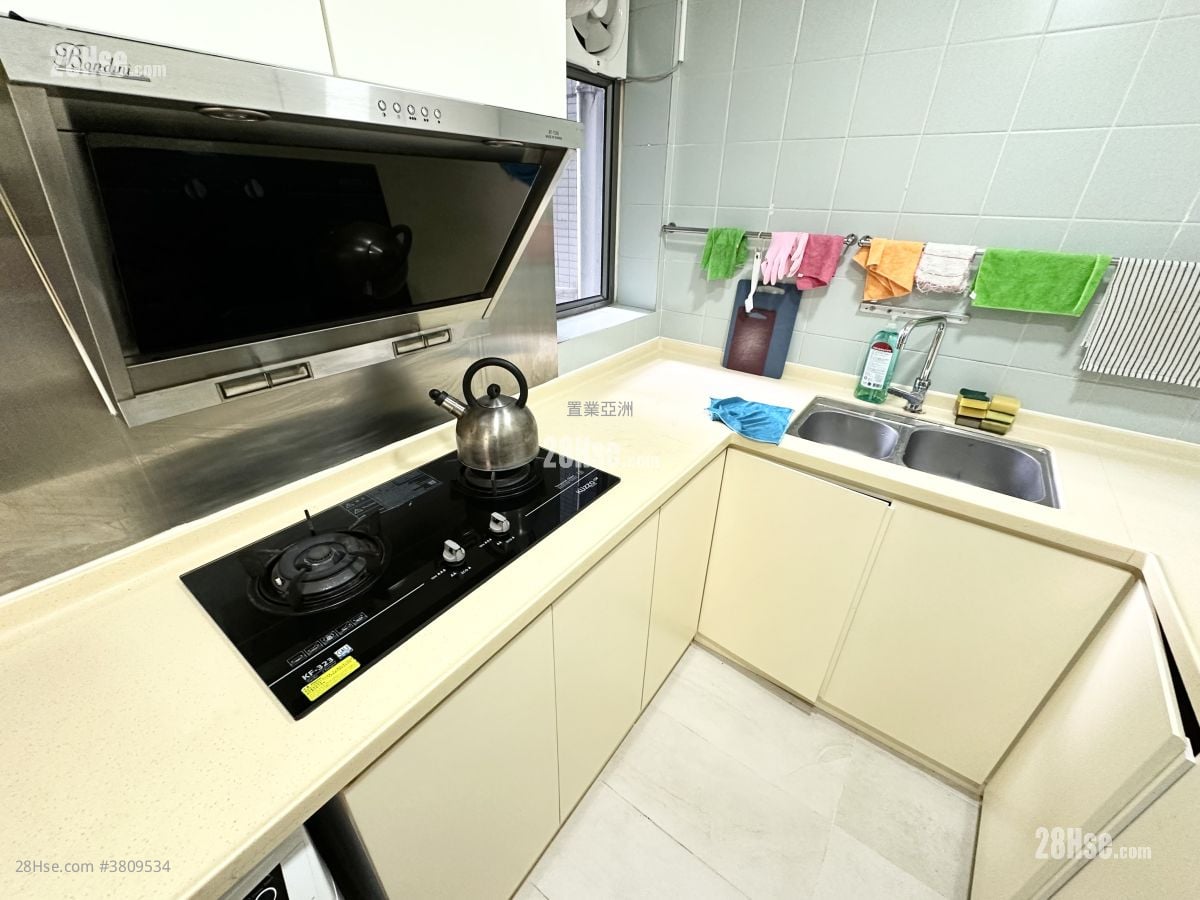 荷李活華庭 租盤 3 房 , 2 浴室 756 平方呎