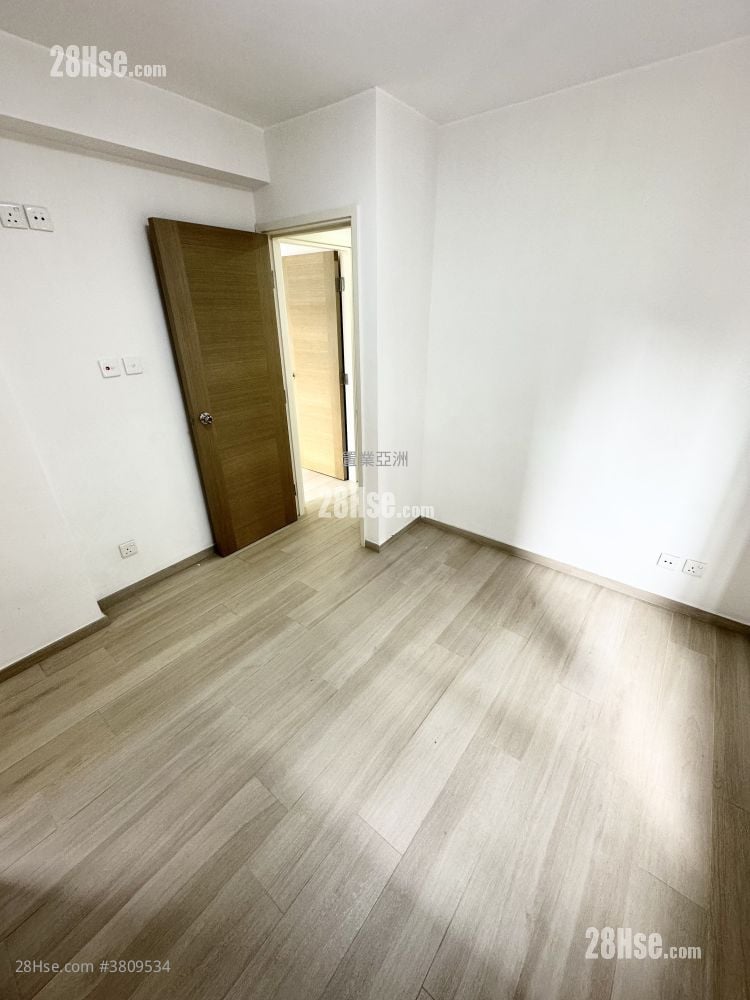 荷李活華庭 租盤 3 房 , 2 浴室 756 平方呎