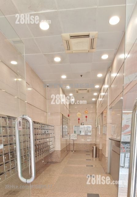 万昌中心 租盘 2 厕所 686 平方尺