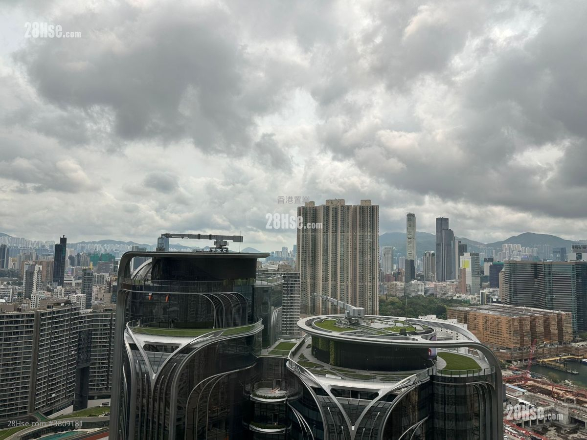 The Waterfront Sell 4 Bedrooms 1,642 ft²