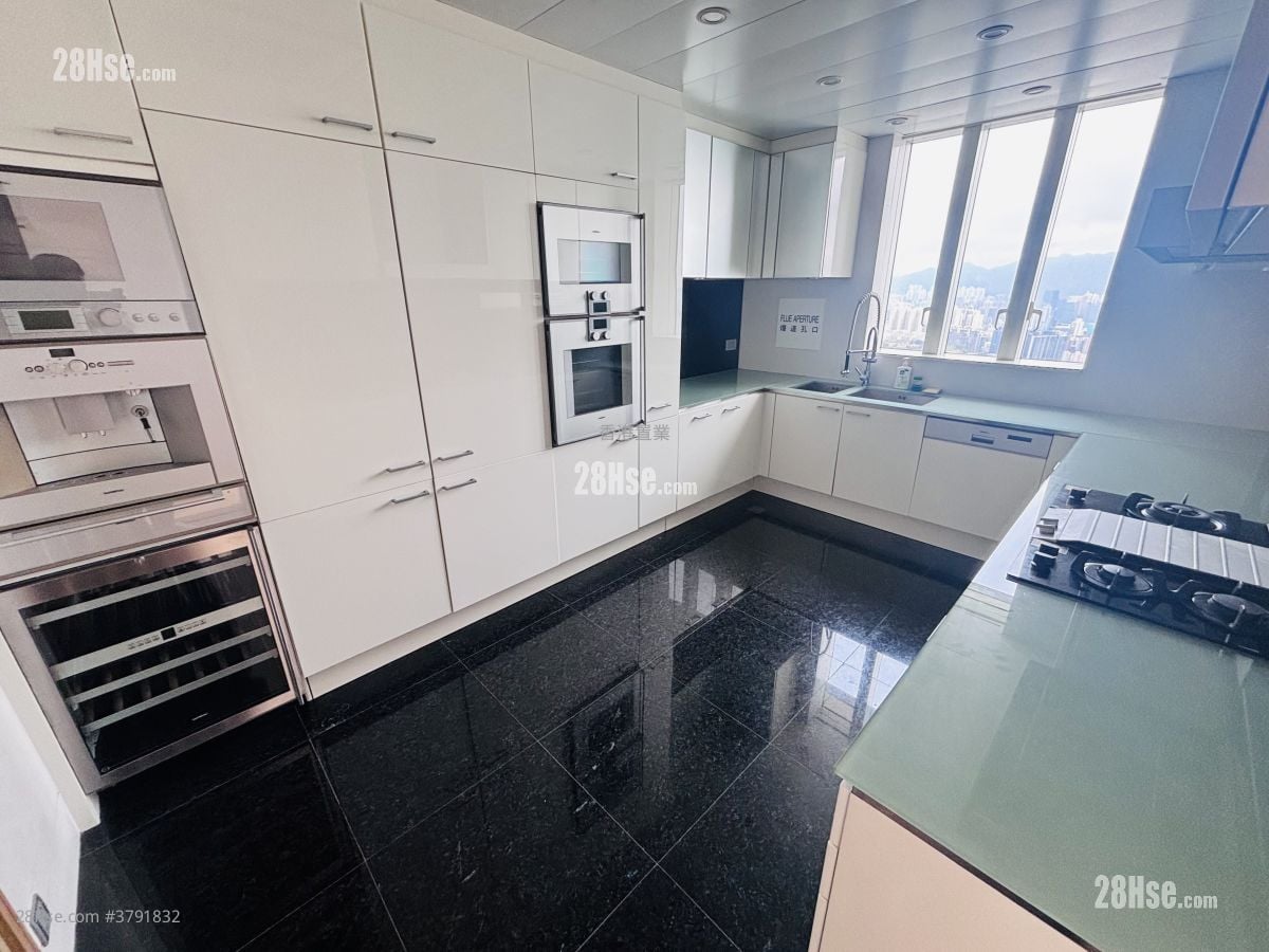 The Masterpiece Rental 3 Bedrooms , 3 Bathrooms 2,310 ft²