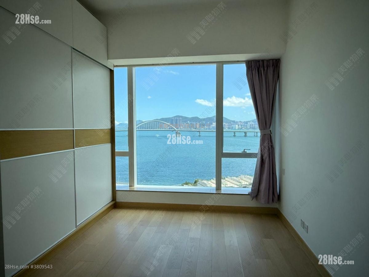 Monterey Rental 3 Bedrooms , 2 Bathrooms 887 ft²