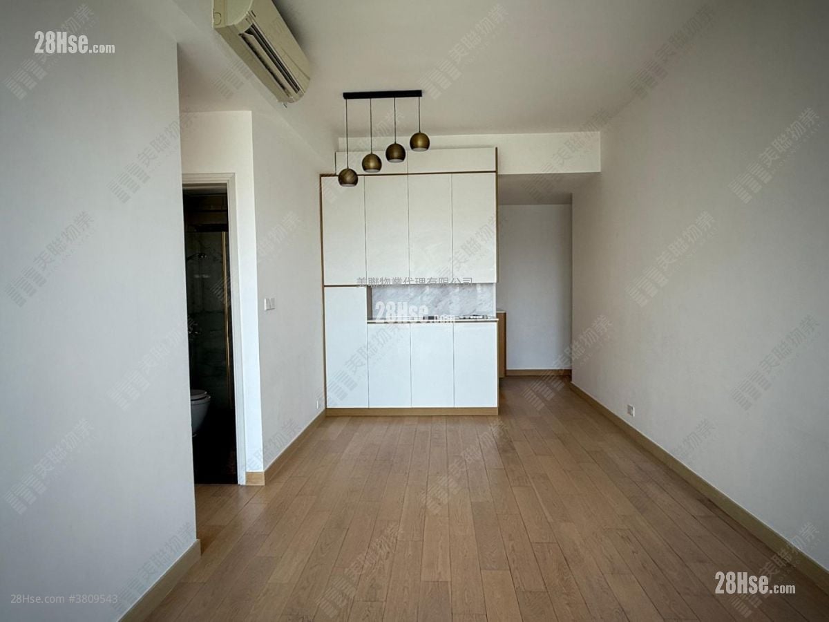 Monterey Rental 3 Bedrooms , 2 Bathrooms 887 ft²