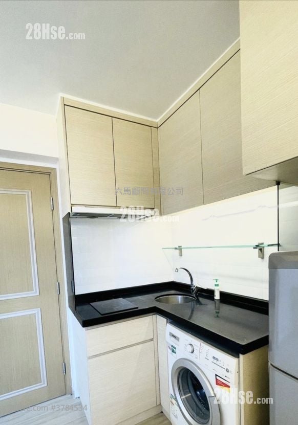 嘉辉花园 租盘 1 浴室 221 平方尺