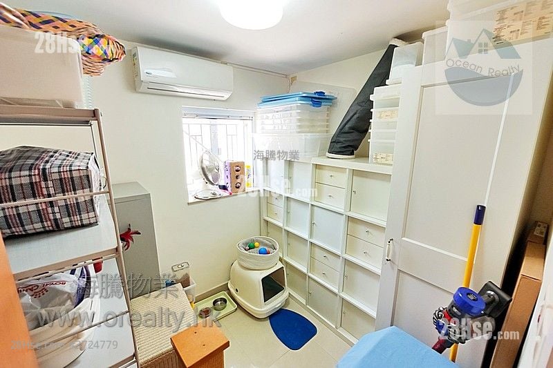 村屋 售盘 4 房 , 1 浴室 700 平方尺