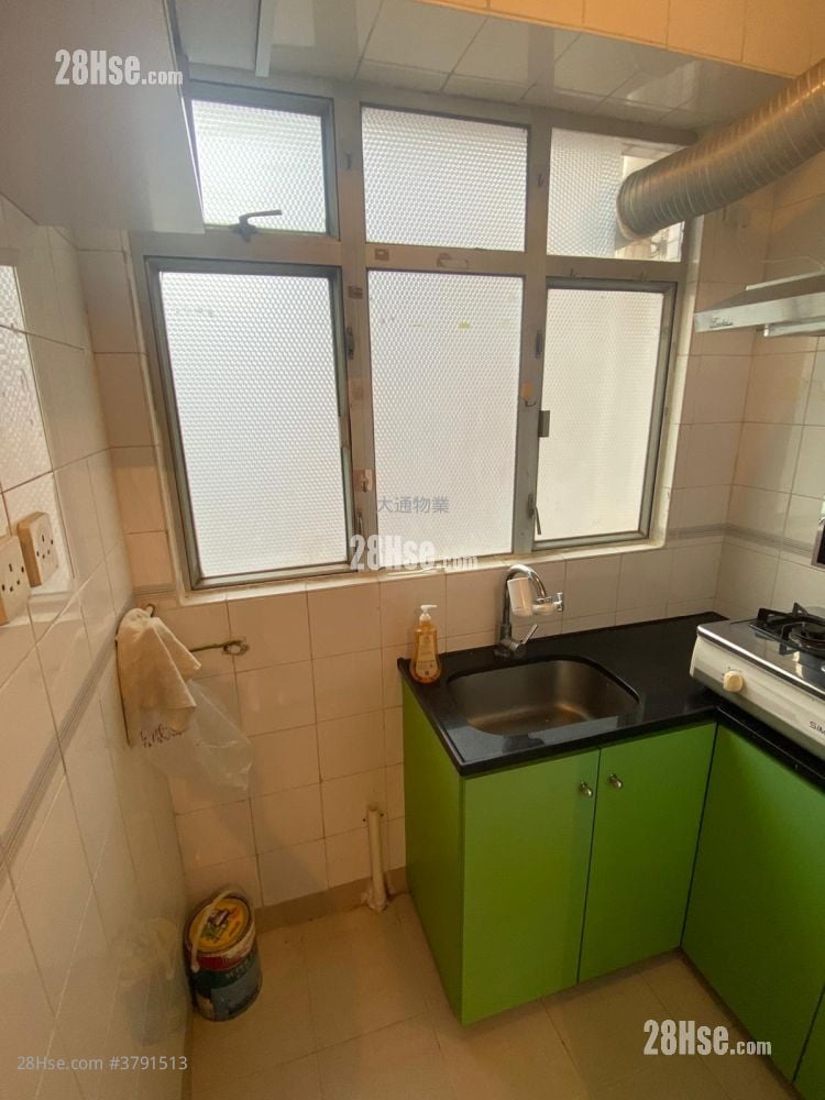 Hand Cheong Court Rental 2 Bedrooms , 1 Bathroom 332 ft²
