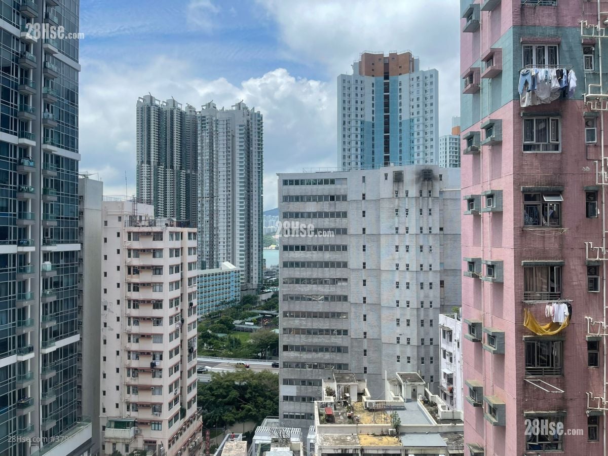 Hand Cheong Court Rental 2 Bedrooms , 1 Bathroom 332 ft²