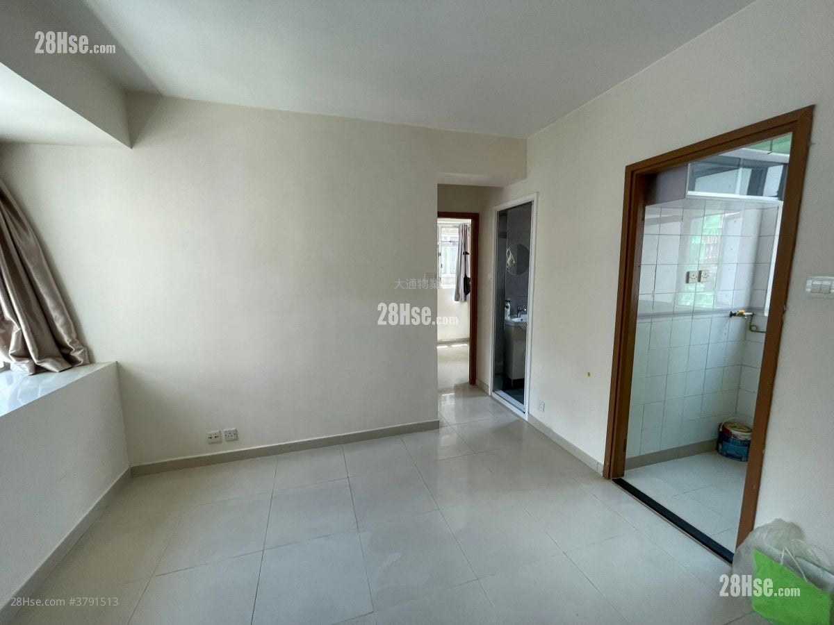 Hand Cheong Court Rental 2 Bedrooms , 1 Bathroom 332 ft²