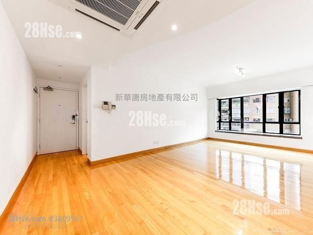 Imperial Court Rental 3 Bedrooms , 2 Bathrooms 1,027 ft²