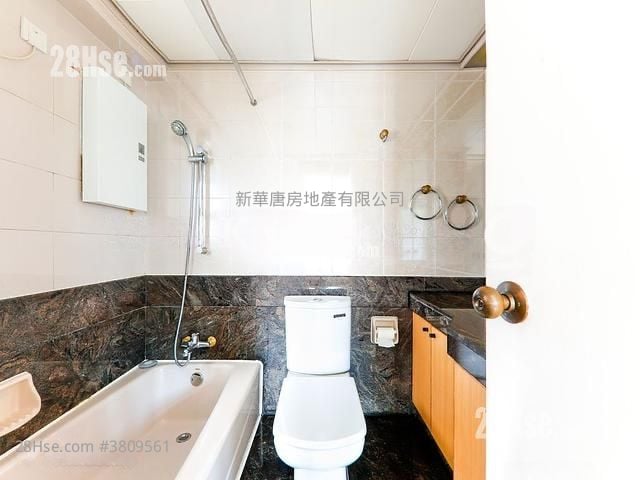 Imperial Court Rental 3 Bedrooms , 2 Bathrooms 1,027 ft²