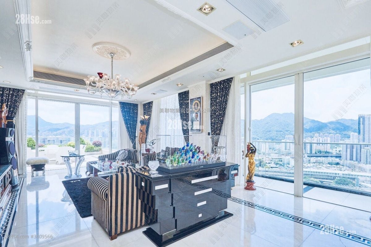 Peak One Sell 5+ Bedrooms 3,272 ft²