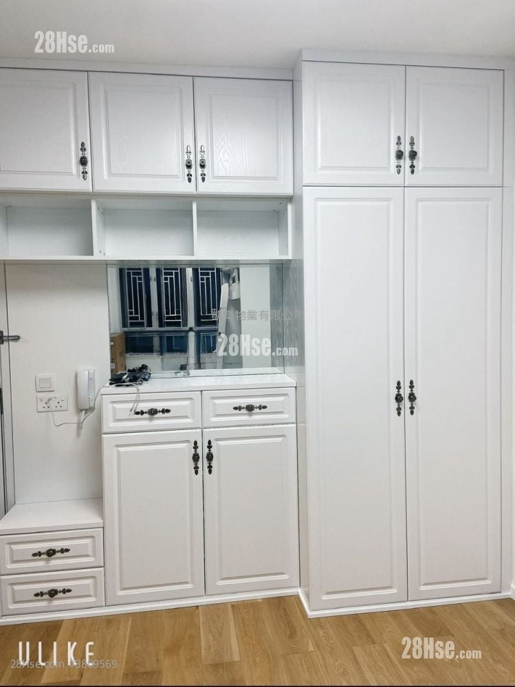 Hoi Lok Court Sell 2 Bedrooms , 1 Bathroom 386 ft²