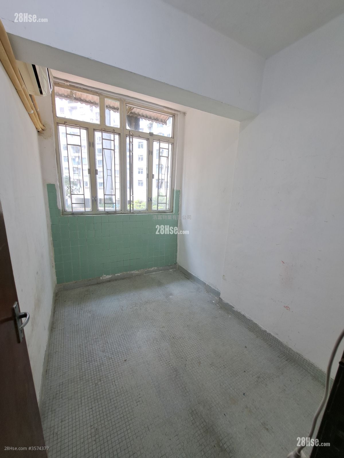 益发大厦 售盘 3 房 , 1 浴室 389 平方尺