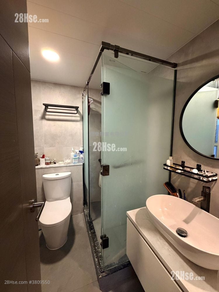 Hoi Lok Court Sell 2 Bedrooms , 1 Bathroom 481 ft²