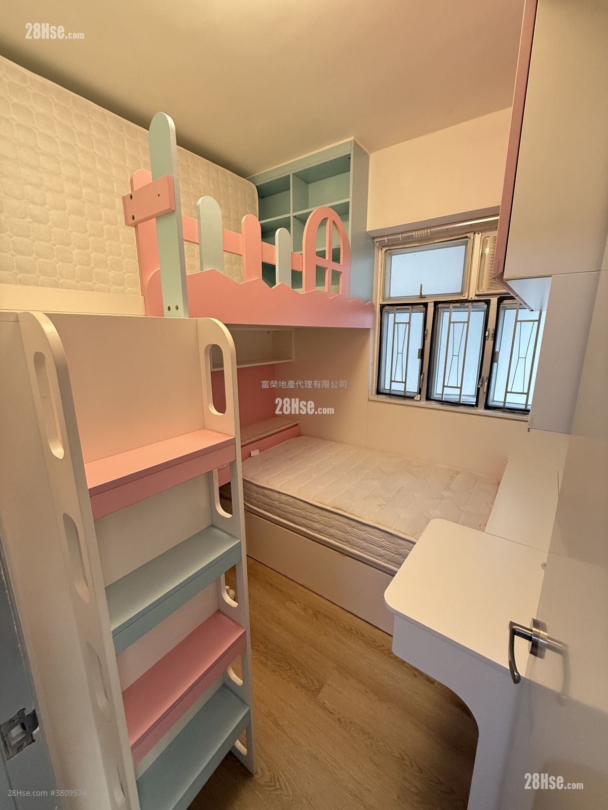 Whampoa Building Rental 3 Bedrooms , 1 Bathroom 425 ft²