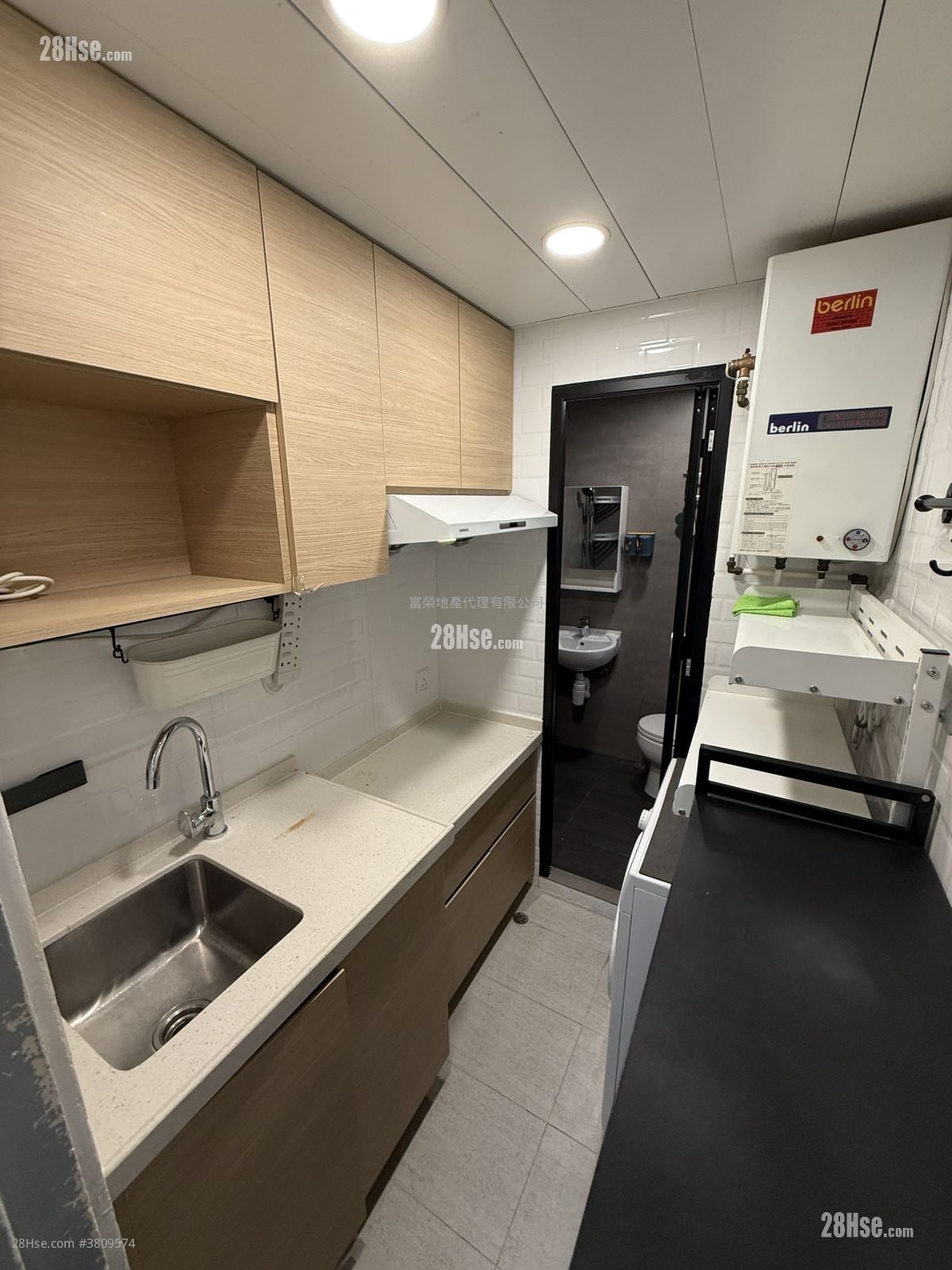 Whampoa Building Rental 3 Bedrooms , 1 Bathroom 425 ft²