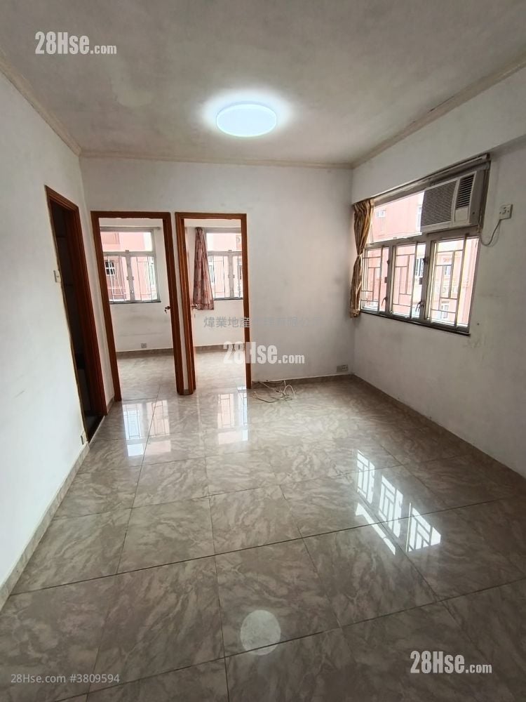 Whampoa Estate Sell 2 Bedrooms , 1 Bathroom 356 ft²