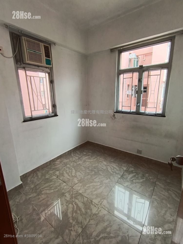 Whampoa Estate Sell 2 Bedrooms , 1 Bathroom 356 ft²