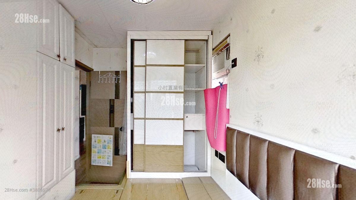 主人房: 荃湾中心 售盘 2 房 , 1 浴室 380 平方尺