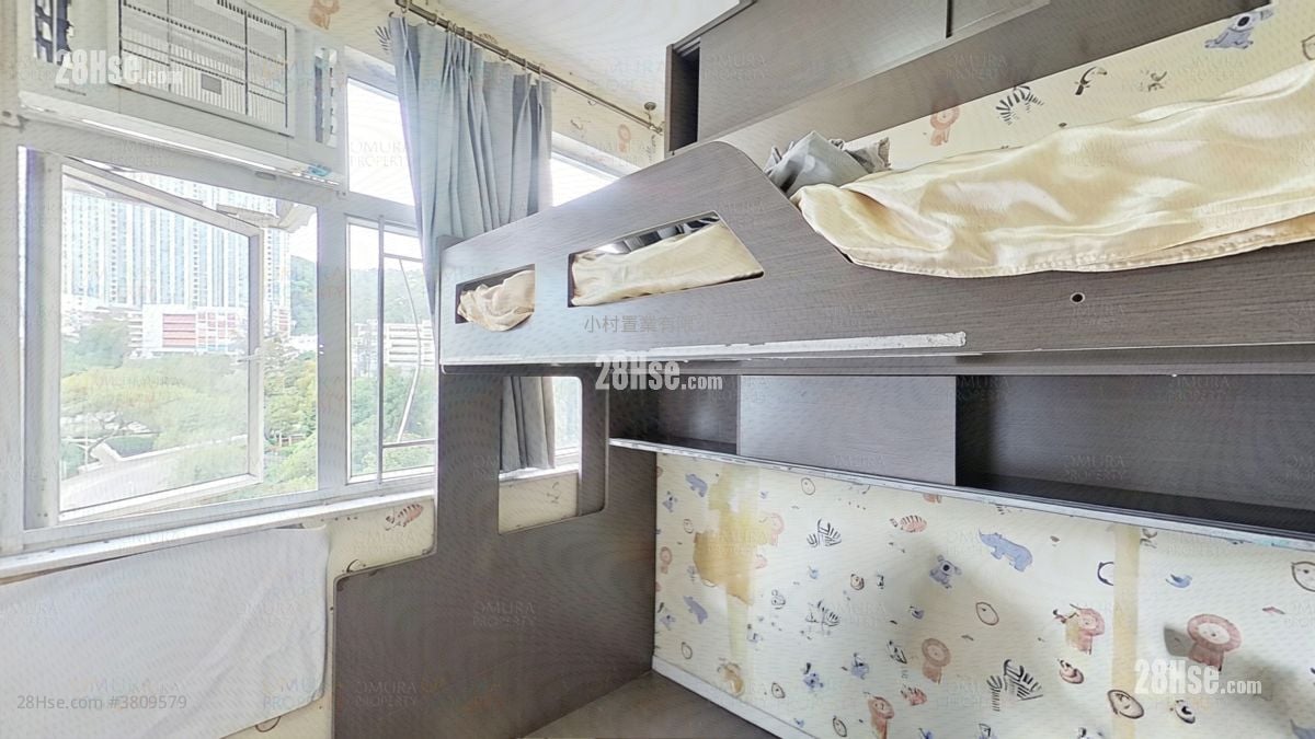 睡房 2: 荃湾中心 售盘 2 房 , 1 浴室 380 平方尺