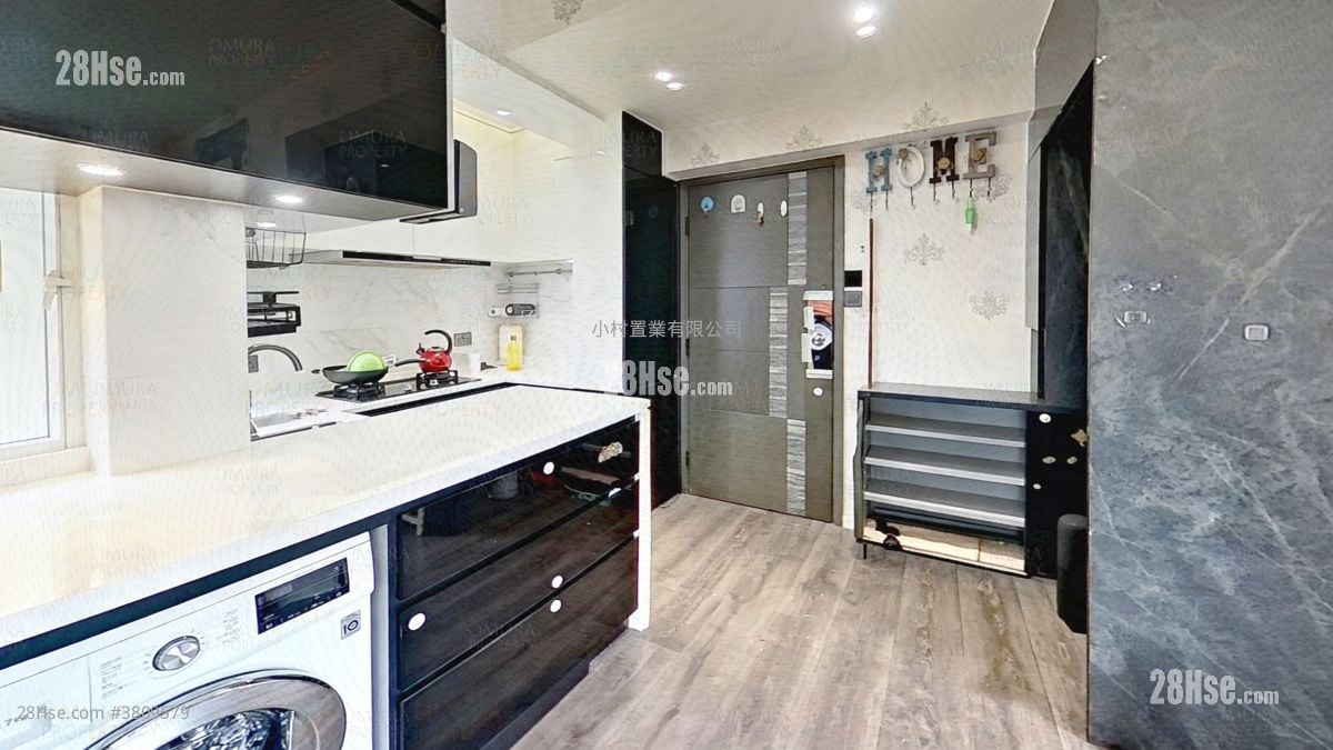 厅: 荃湾中心 售盘 2 房 , 1 浴室 380 平方尺