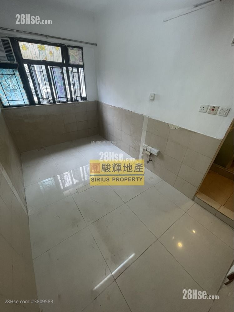 新填地街477号 租盘 170 平方尺