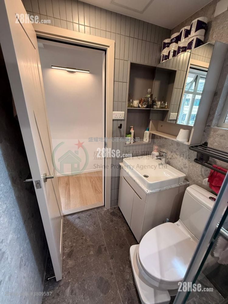 海峯园 售盘 2 房 , 1 浴室 768 平方尺