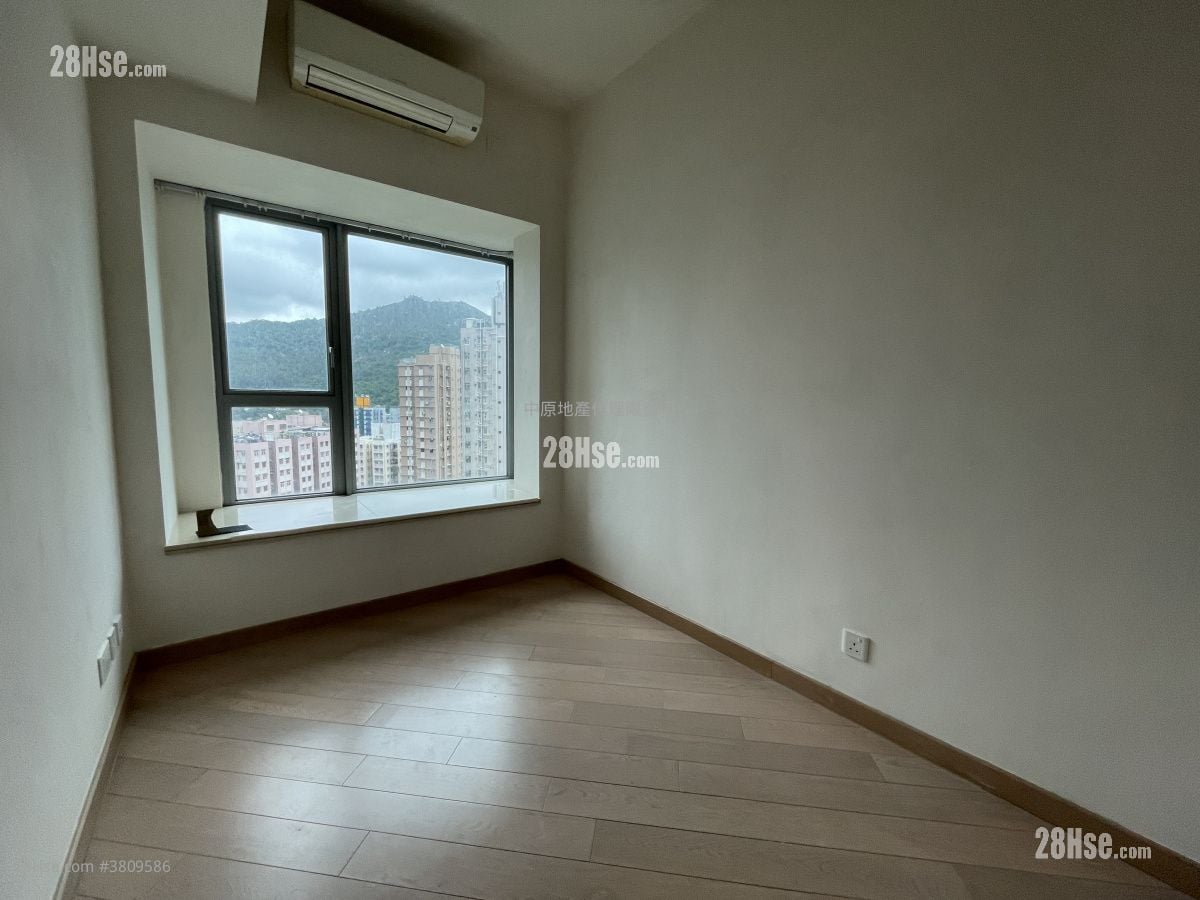 Century Gateway Sell 2 Bedrooms 483 ft²