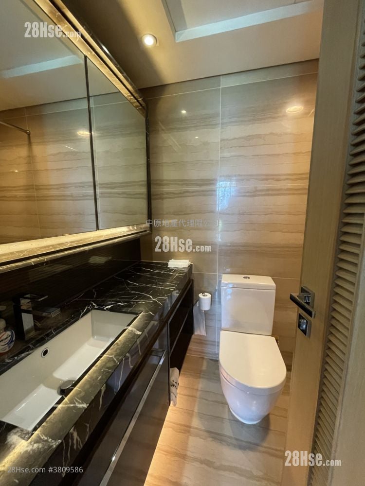 Century Gateway Sell 2 Bedrooms 483 ft²