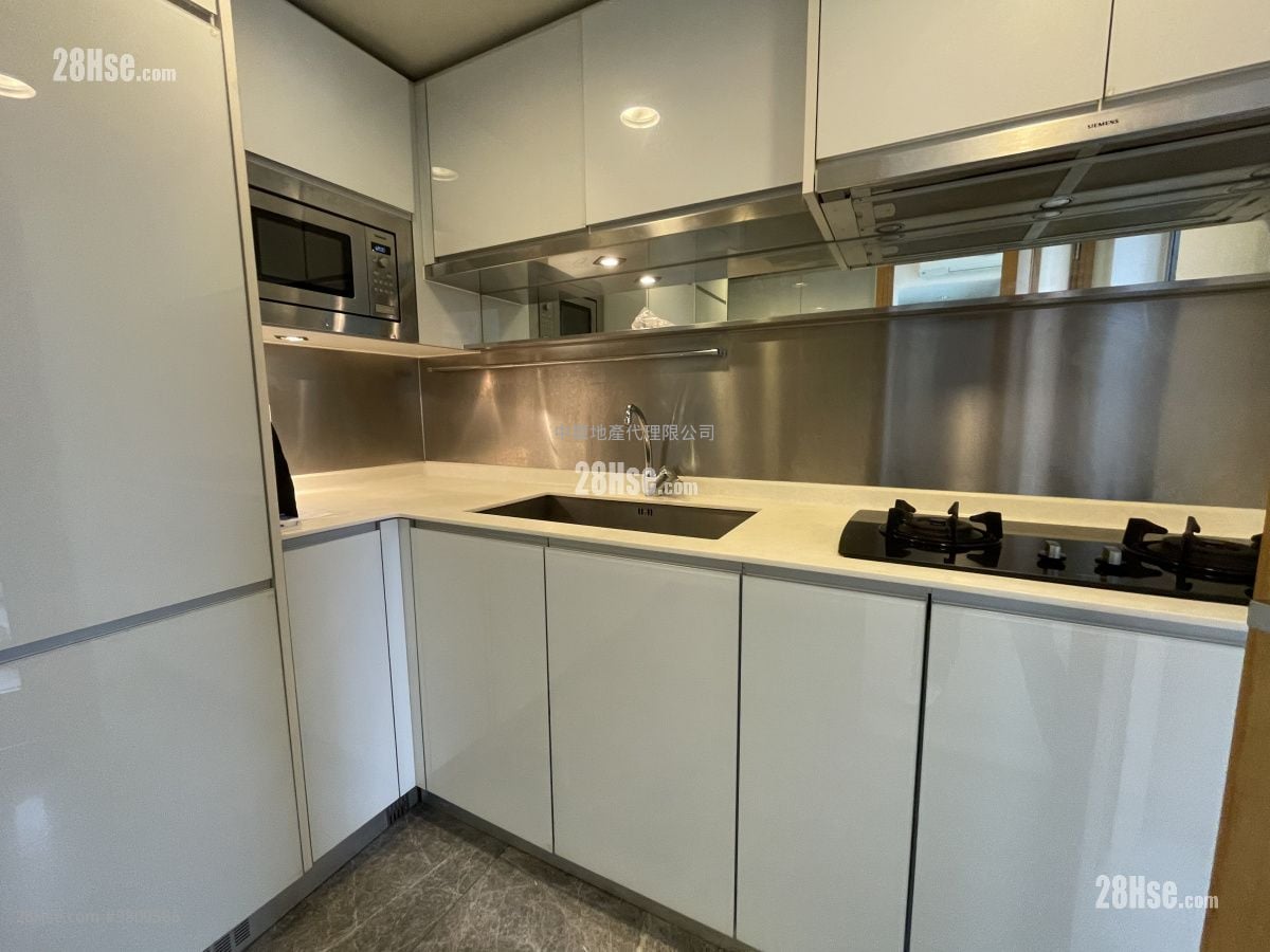 Century Gateway Sell 2 Bedrooms 483 ft²