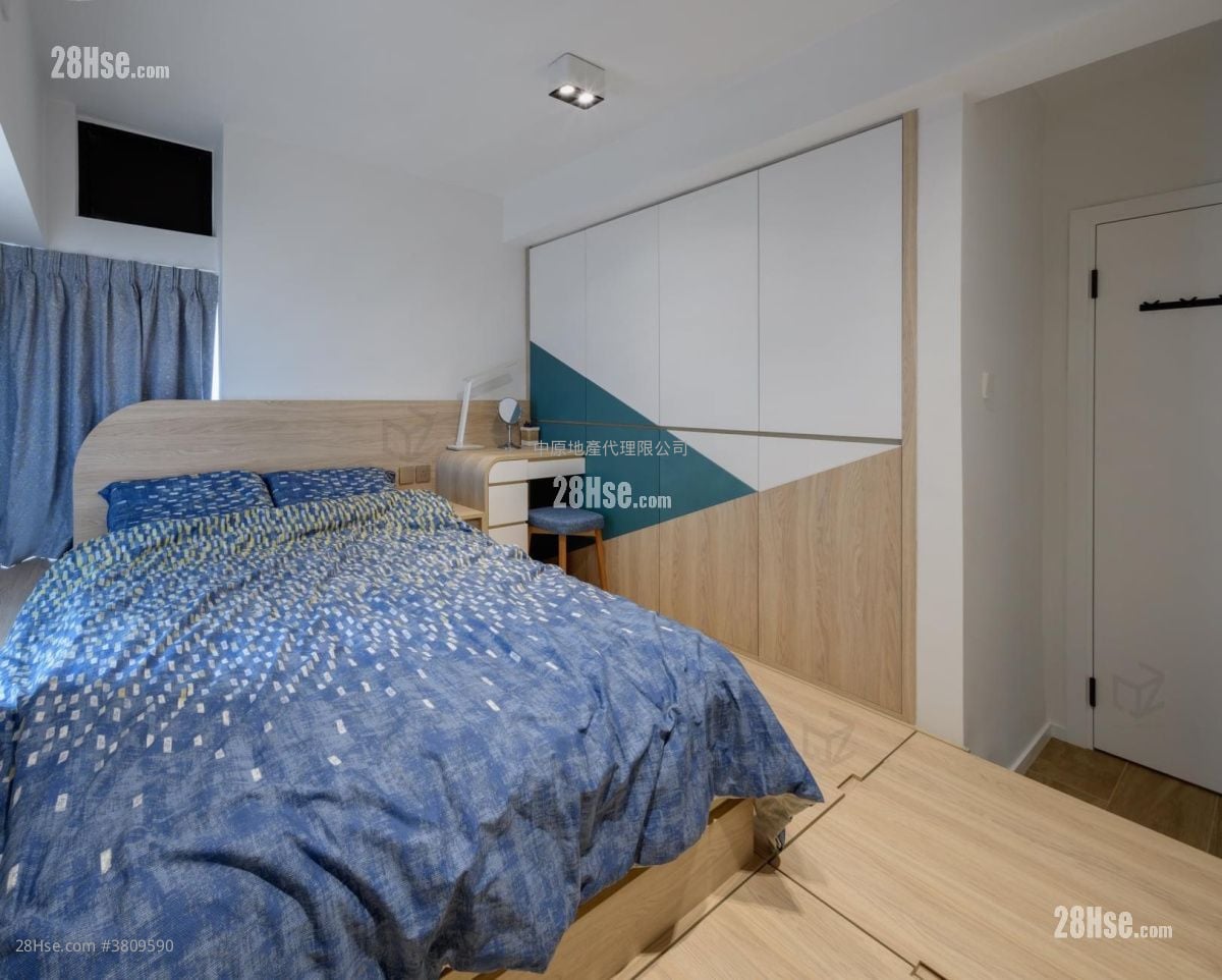 Tai Hing Gardens Sell 2 Bedrooms 447 ft²