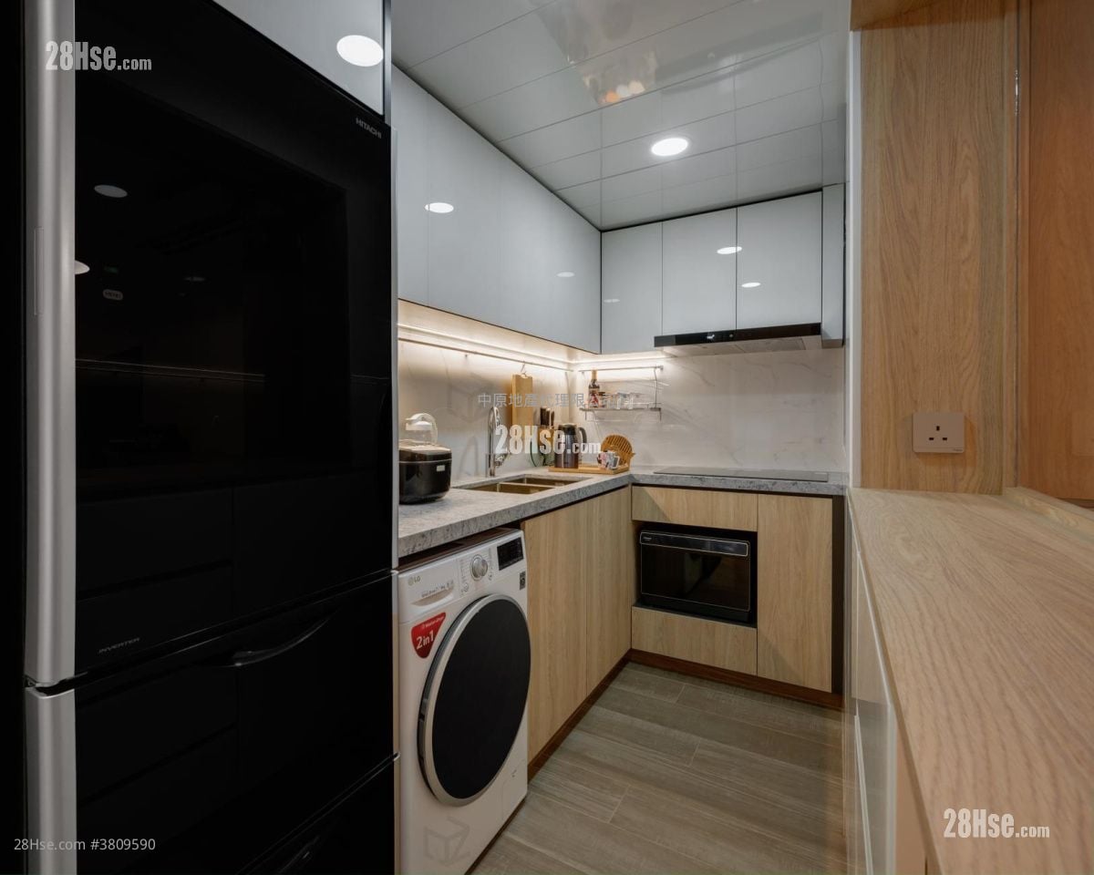 Tai Hing Gardens Sell 2 Bedrooms 447 ft²