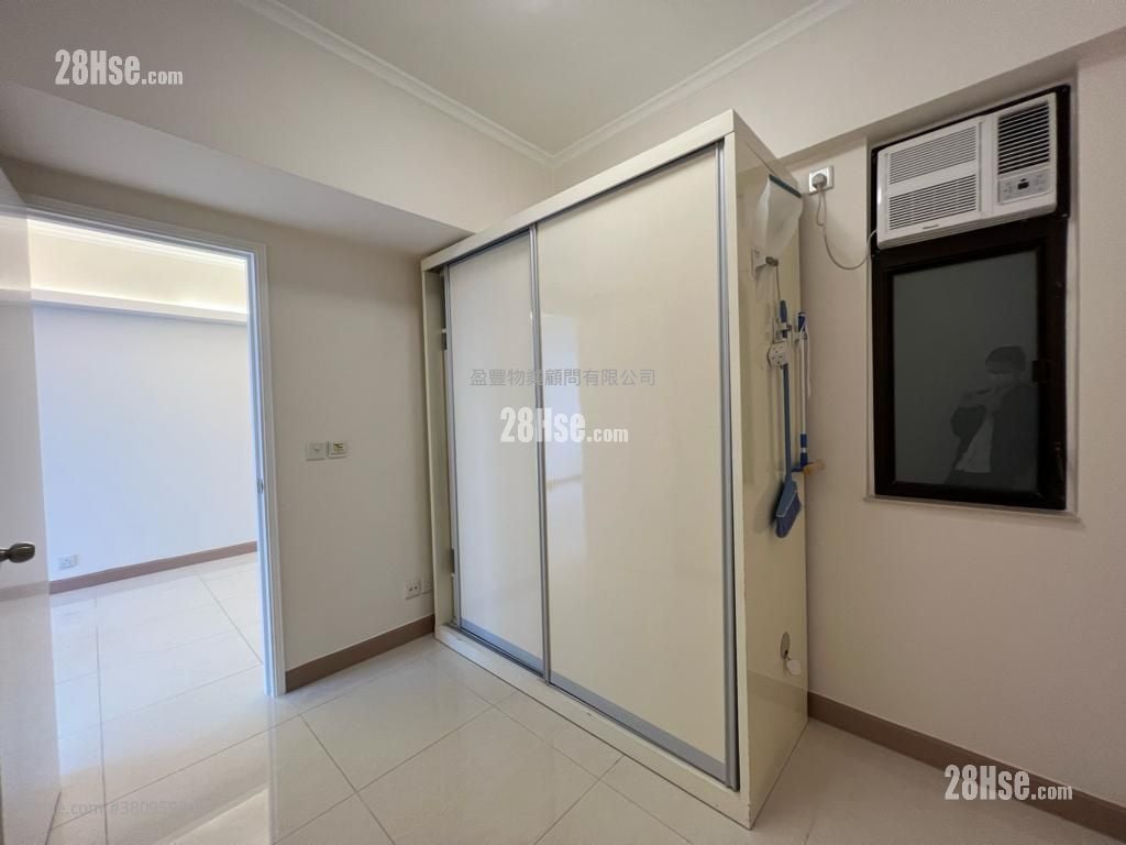 Hoi Deen Court Rental 2 Bedrooms , 1 Bathroom 626 ft²