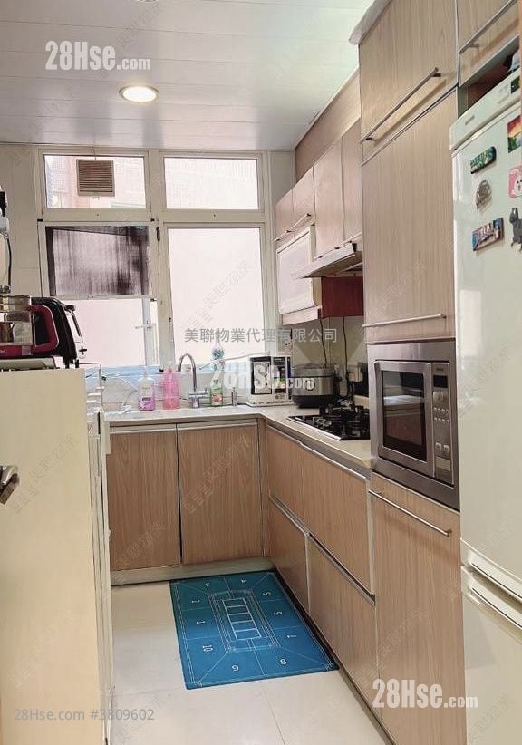 晋名峰 售盘 3 房 922 平方尺