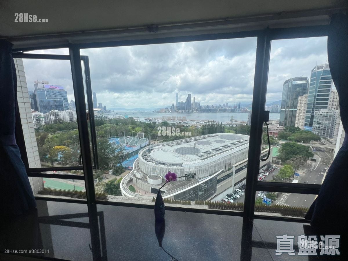 Park Towers Sell 3 Bedrooms , 2 Bathrooms 998 ft²