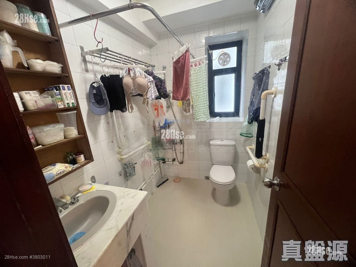 Park Towers Sell 3 Bedrooms , 2 Bathrooms 998 ft²