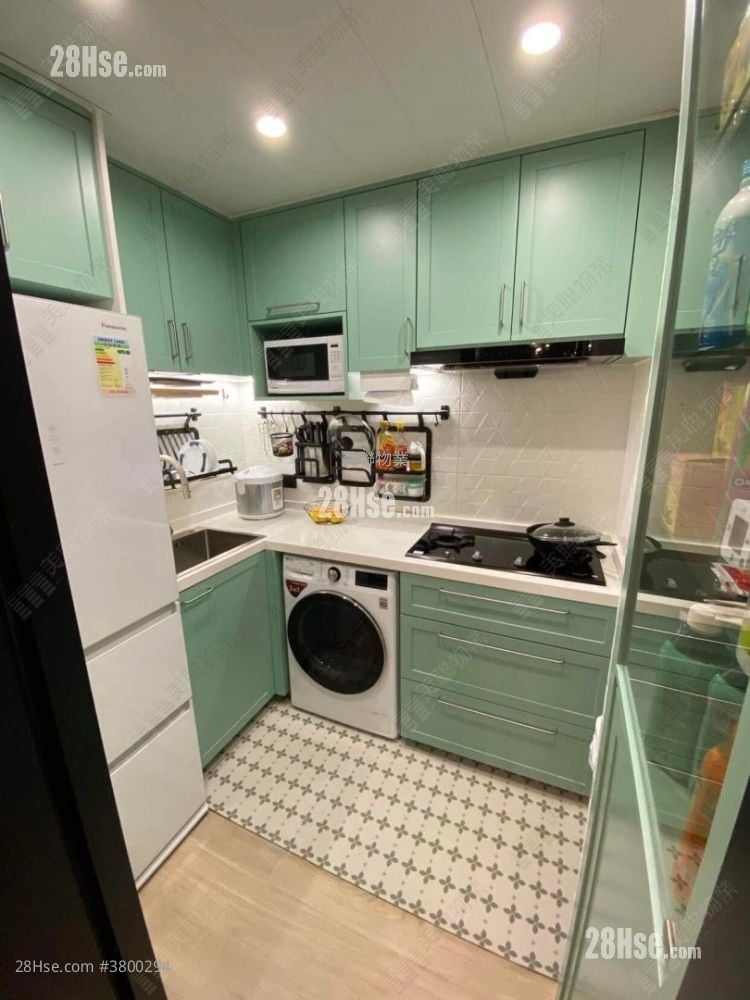 Tuen Mun Town Plaza Sell 2 Bedrooms 325 ft²