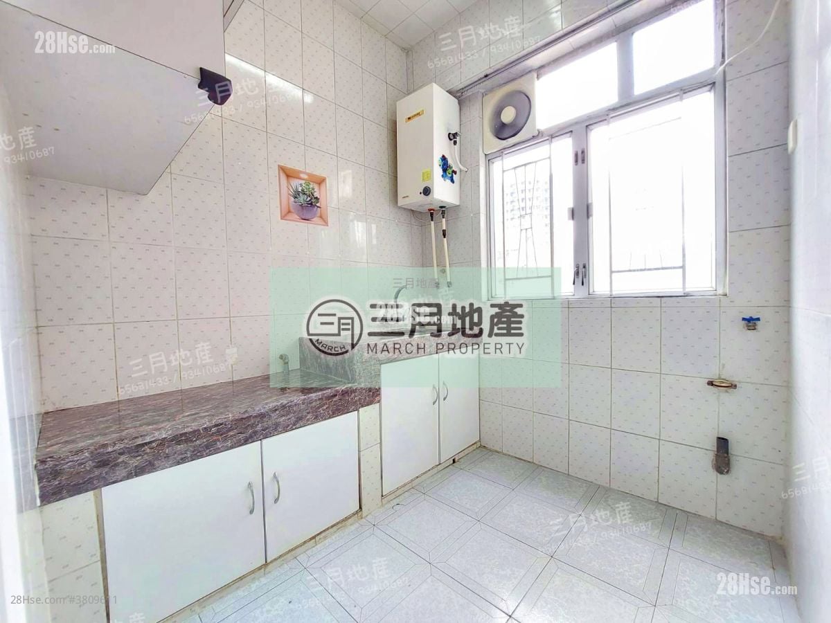 利德昌大廈 售盤 2 房 , 1 浴室 375 平方呎