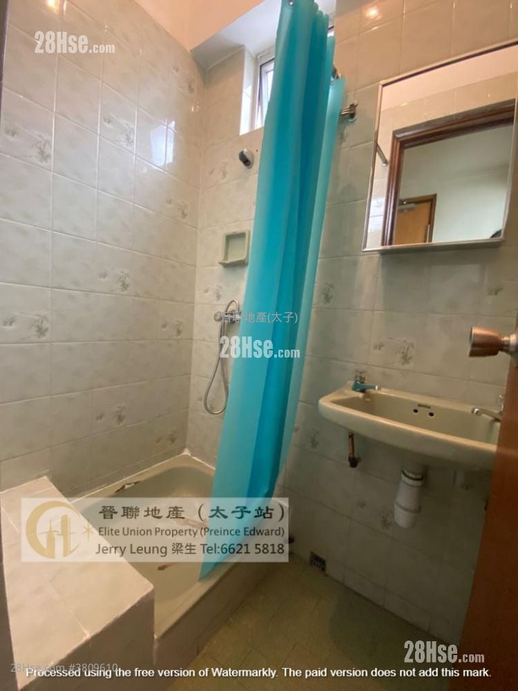 Wah Mei Building Sell 3 Bedrooms , 2 Bathrooms 677 ft²